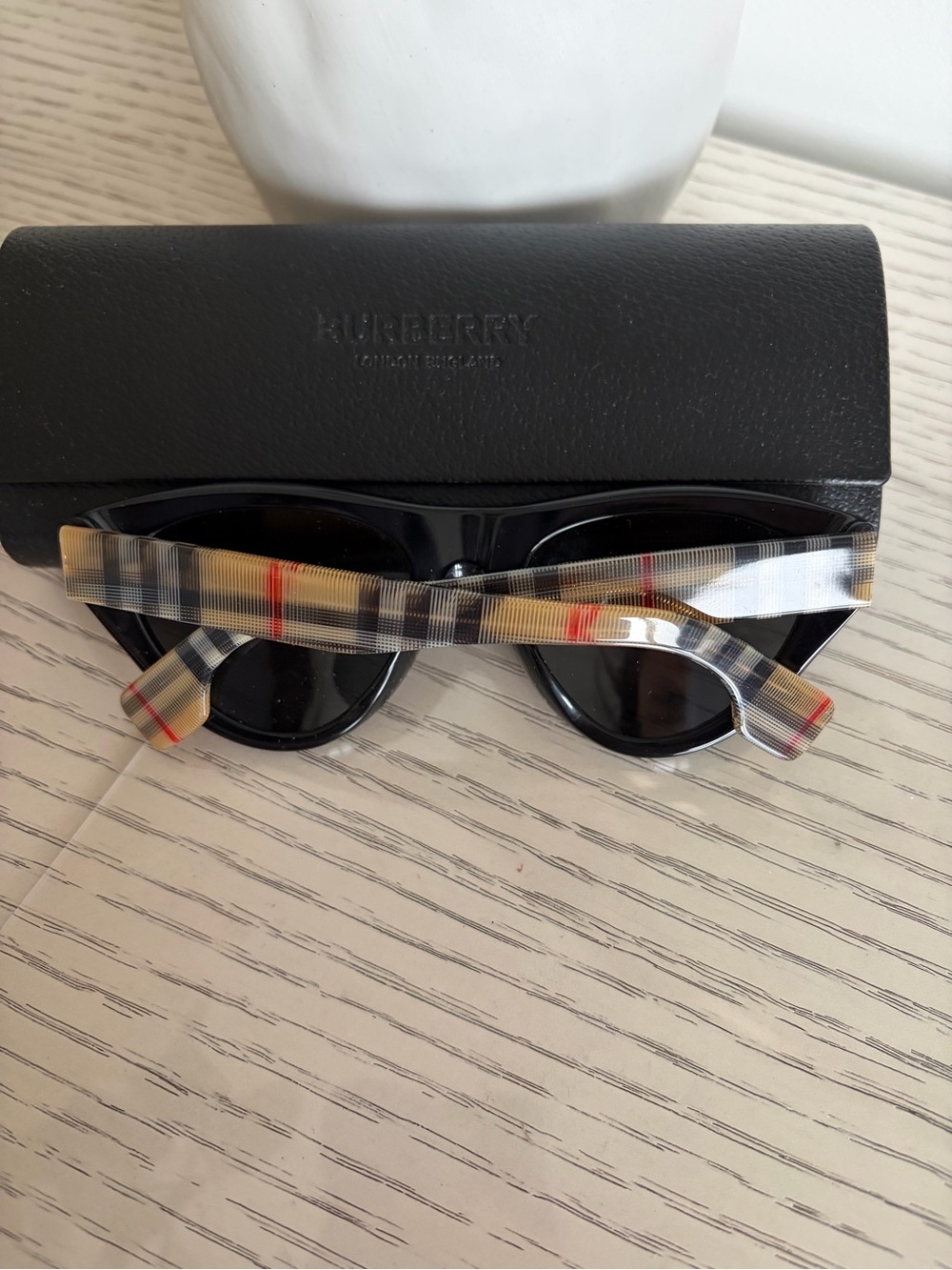 Burberry Black Frame Glasses with Beige Plaid Arms - Picture 2 of 4